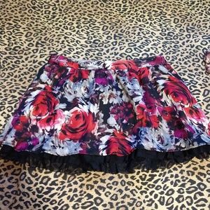 Cute short floral pattern skirt